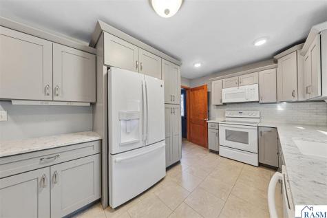 817 S 5th Street New Ulm MN 56073