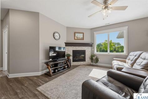104 Dancing Waters Circle Mankato MN 56001