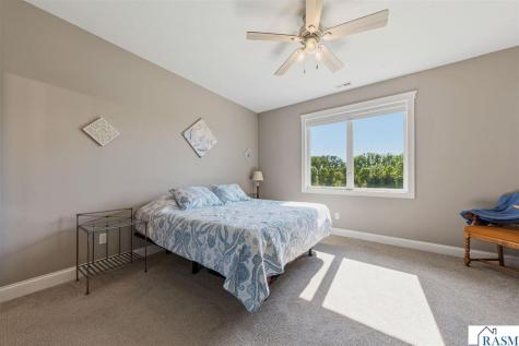 104 Dancing Waters Circle Mankato MN 56001
