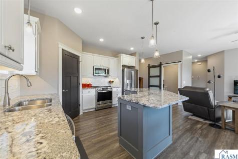104 Dancing Waters Circle Mankato MN 56001