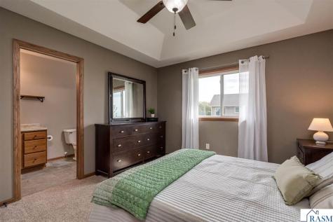 2080 Pratt Circle St. Peter MN 56082