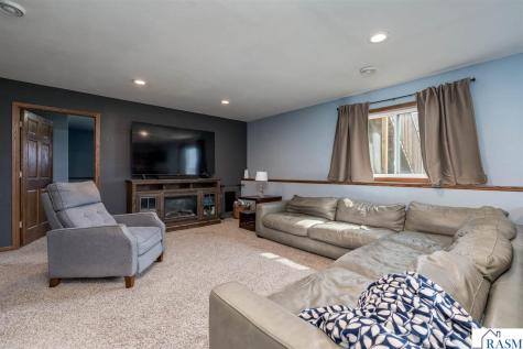 2080 Pratt Circle St. Peter MN 56082