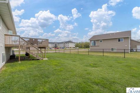 2080 Pratt Circle St. Peter MN 56082