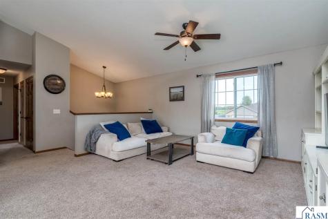 2080 Pratt Circle St. Peter MN 56082