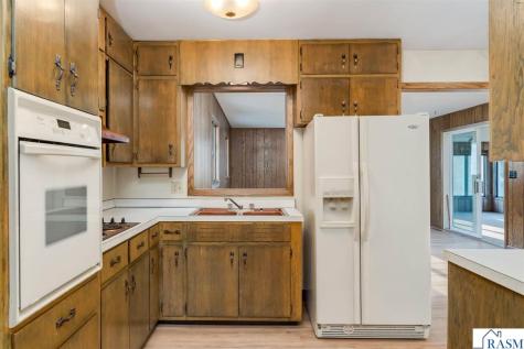 125 N Manitou Drive Mankato MN 56001-3517
