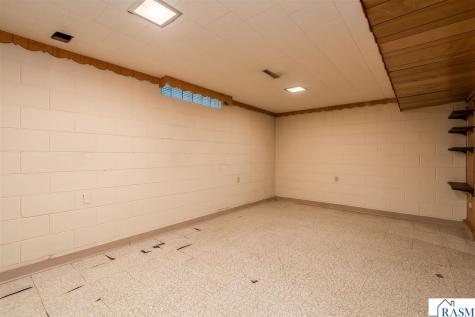 125 N Manitou Drive Mankato MN 56001-3517