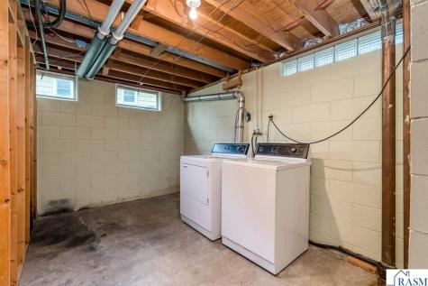 125 N Manitou Drive Mankato MN 56001-3517
