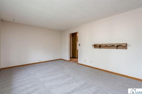 125 N Manitou Drive Mankato MN 56001-3517