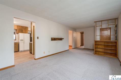 125 N Manitou Drive Mankato MN 56001-3517