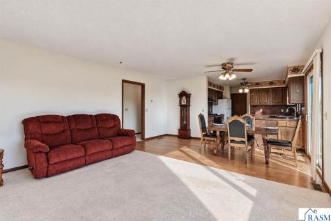 403 Valley View Drive Courtland MN 56021