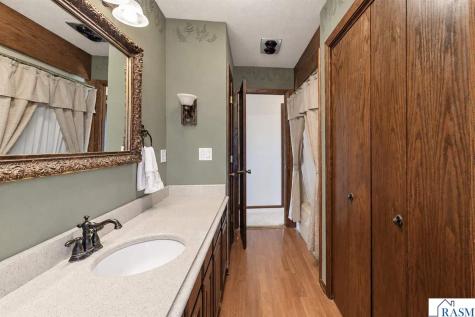 403 Valley View Drive Courtland MN 56021