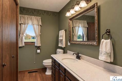 403 Valley View Drive Courtland MN 56021