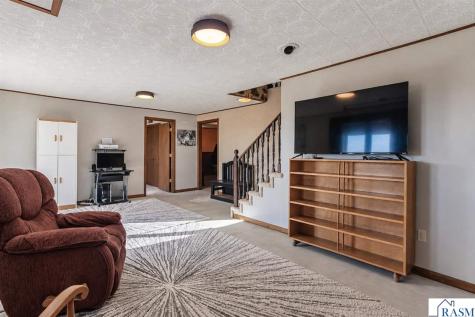 403 Valley View Drive Courtland MN 56021
