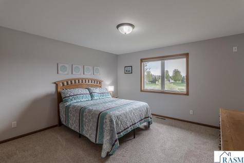 201 Pebble Creek Drive Mankato MN 56001