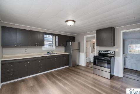 606 NE Smith Street Mapleton MN 56065