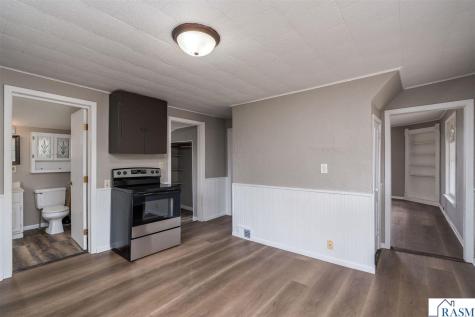 606 NE Smith Street Mapleton MN 56065