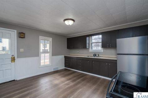 606 NE Smith Street Mapleton MN 56065