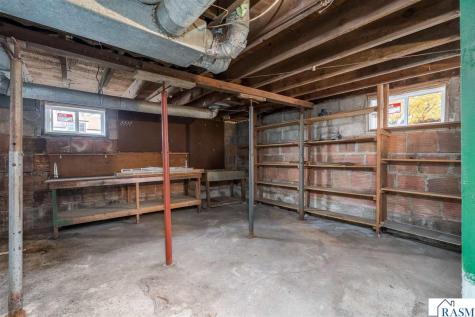 606 NE Smith Street Mapleton MN 56065