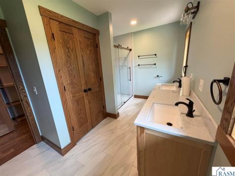831 SW 2nd Street Glenville MN 56036