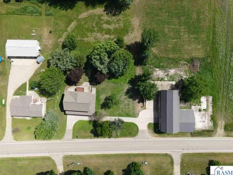 831 SW 2nd Street Glenville MN 56036