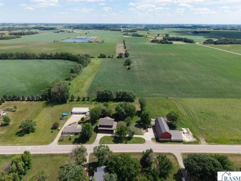 831 SW 2nd Street Glenville MN 56036