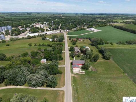 831 SW 2nd Street Glenville MN 56036