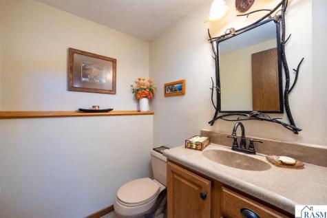 2 Capri Drive Mankato MN 56001