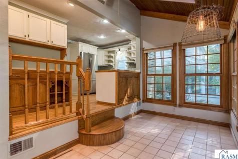 210 Viola Street Mankato MN 56001