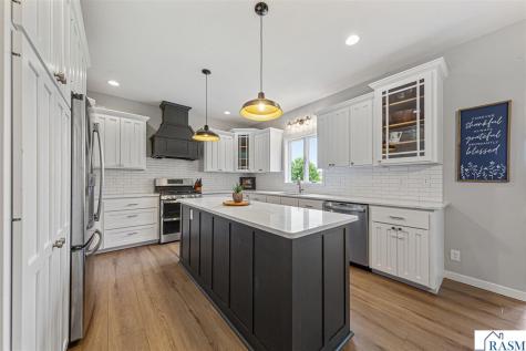 2294 Balsam Drive North Mankato MN 56003