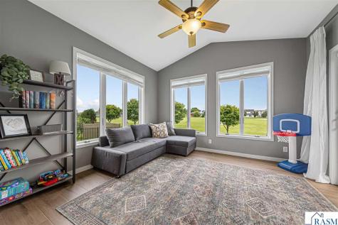 2294 Balsam Drive North Mankato MN 56003