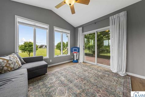 2294 Balsam Drive North Mankato MN 56003