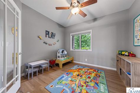2294 Balsam Drive North Mankato MN 56003