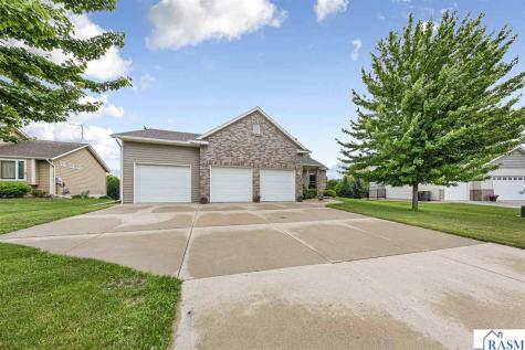 2294 Balsam Drive North Mankato MN 56003