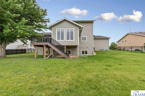 2294 Balsam Drive North Mankato MN 56003