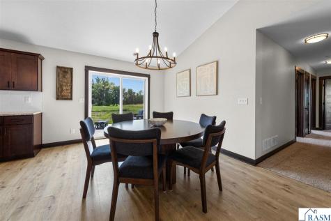 812 Pond View Drive Arlington MN 55307