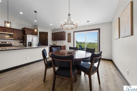 812 Pond View Drive Arlington MN 55307