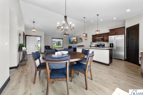 812 Pond View Drive Arlington MN 55307