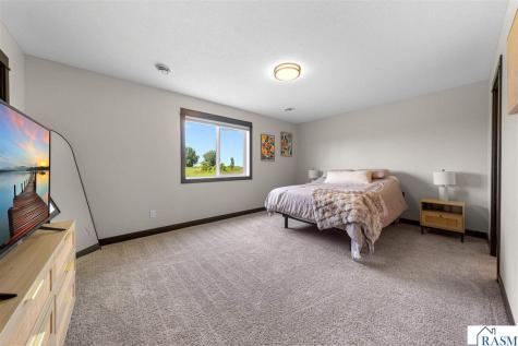 812 Pond View Drive Arlington MN 55307