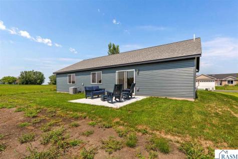 812 Pond View Drive Arlington MN 55307