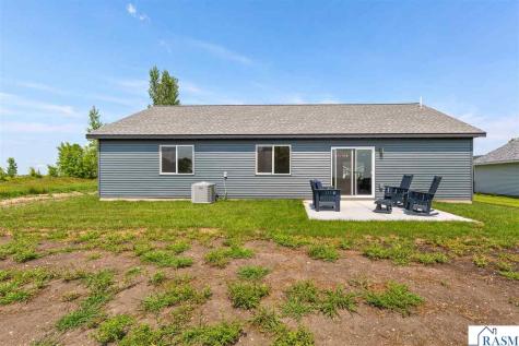 812 Pond View Drive Arlington MN 55307