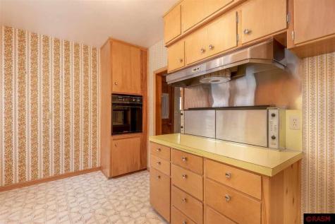 201 Hilltop Street Vernon Center MN 56090