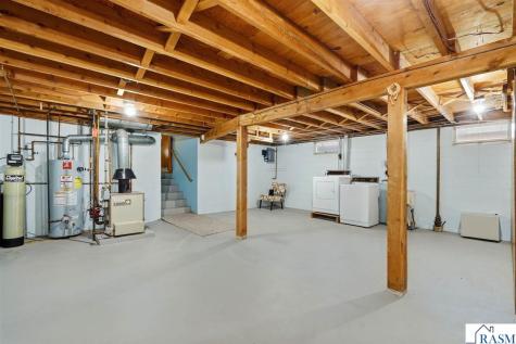 807 N Renville Winthrop MN 55396