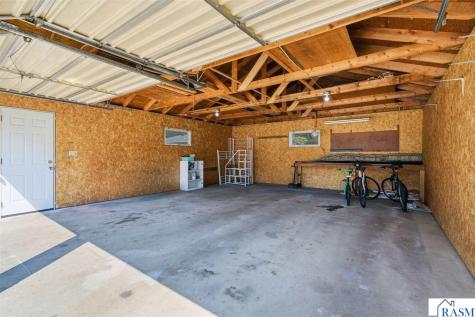 807 N Renville Winthrop MN 55396
