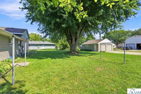 807 N Renville Winthrop MN 55396