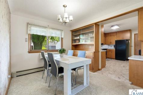 807 N Renville Winthrop MN 55396