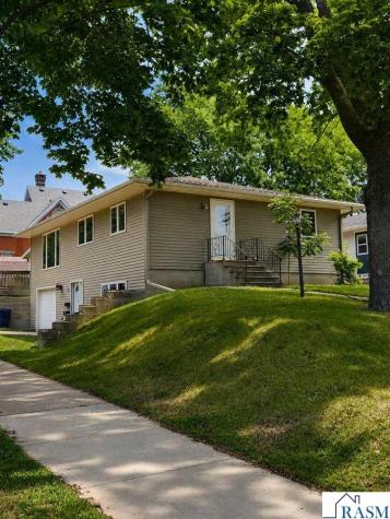 1025 Center Street New Ulm MN 56073