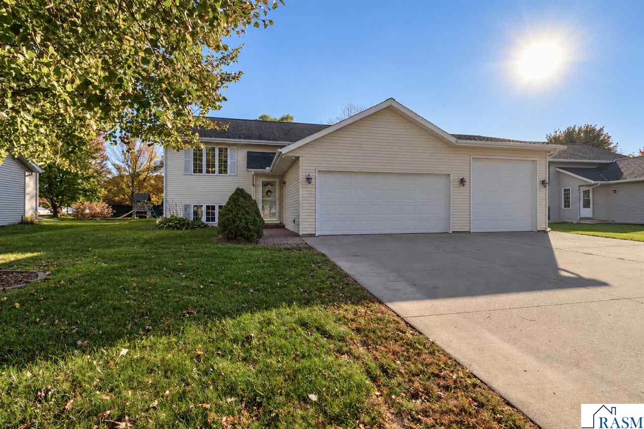 105 Torrey Pines Drive Mankato MN 56001