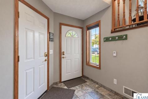 105 Torrey Pines Drive Mankato MN 56001