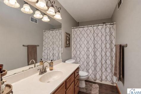 105 Torrey Pines Drive Mankato MN 56001