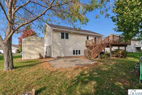 105 Torrey Pines Drive Mankato MN 56001